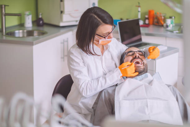 Best Emergency Dental Care for Broken or Chipped Teeth in Country Club Hls, IL