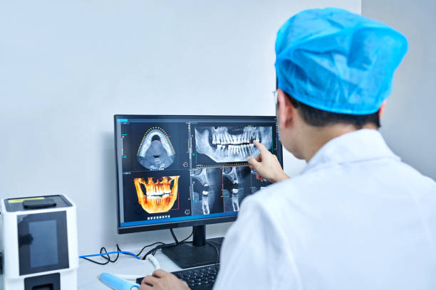 Best Emergency Tooth Extraction in Country Club Hls, IL